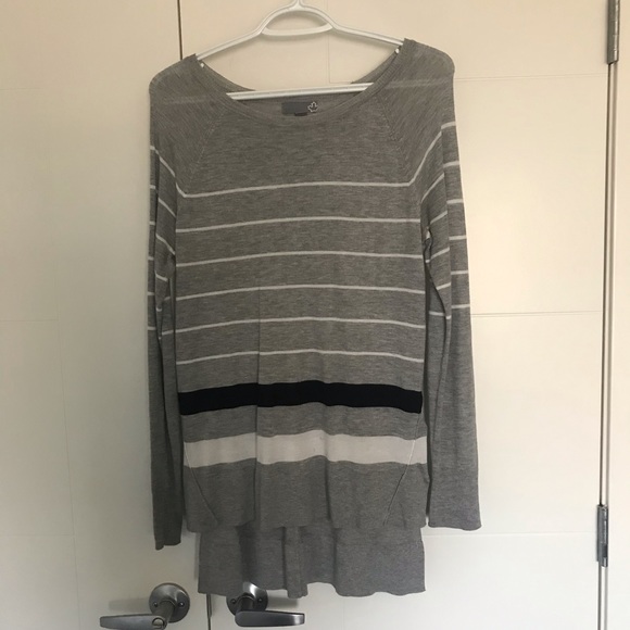 Grey sweater. Black sweater. - Picture 1 of 7